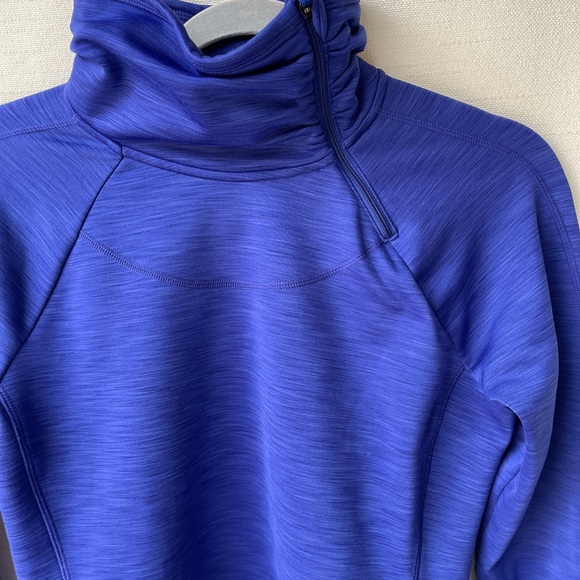 Athleta Rush Creek work out pullover size S - Picture 5 of 10
